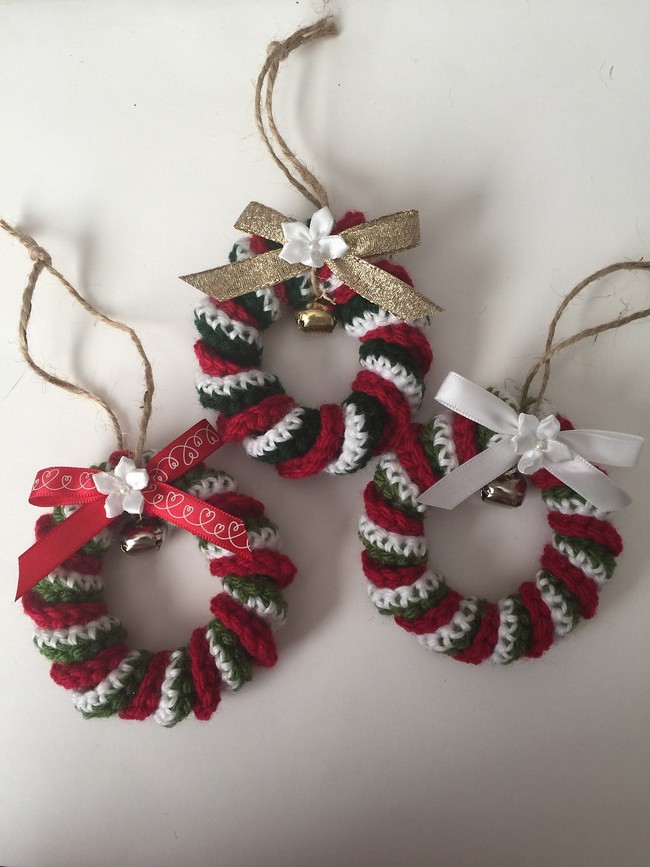 Small Christmas Wreath Ornament