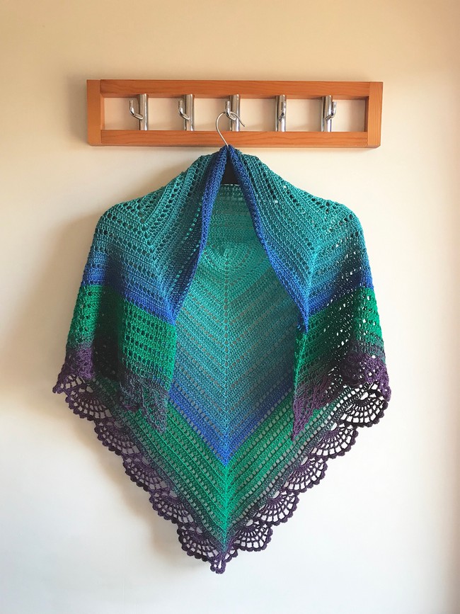 The Peafowl Feathers Shawl