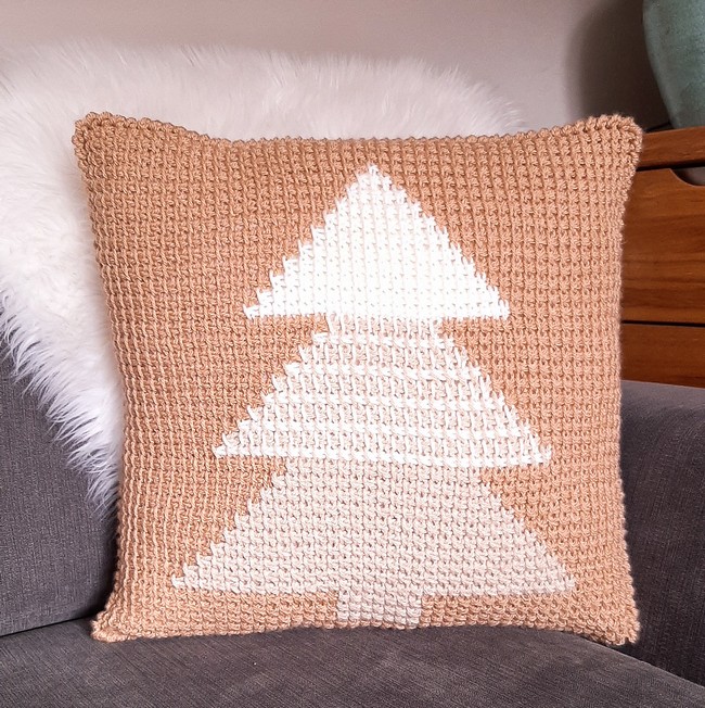 Tunisian Christmas Tree Pillow