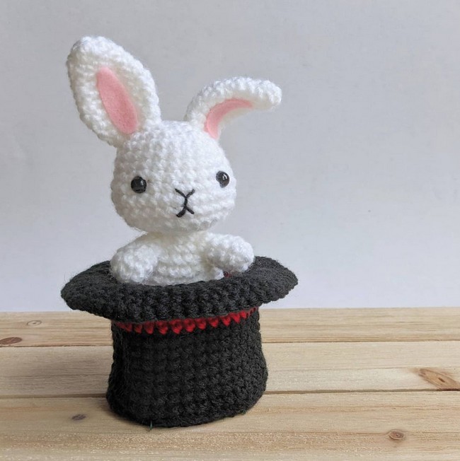 Magic Hat Rabbit Amigurumi