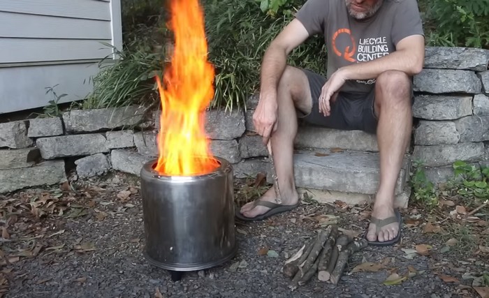 How To Make A DIY Smokeless Fire Pit