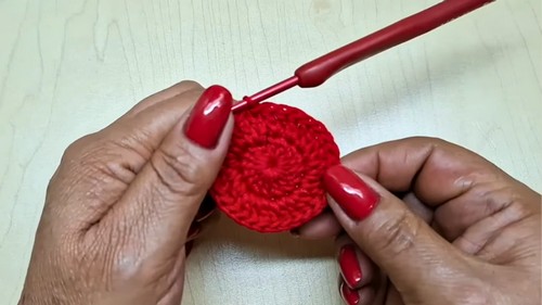 Crochet Polar Bear Christmas Ornament Pattern 5