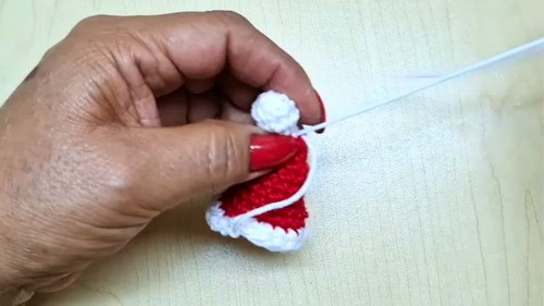 Crochet Polar Bear Christmas Ornament Pattern 6