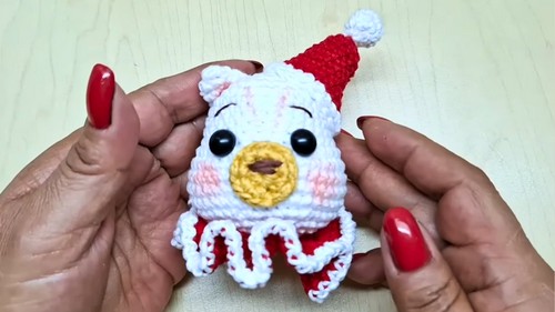 Crochet Polar Bear Christmas Ornament Pattern 9