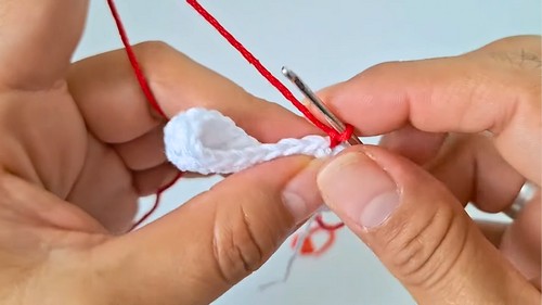 Crochet Santa Claus Amigurumi Pattern 4