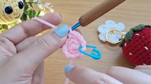 Crochet Strawberry Keychain Pattern 1
