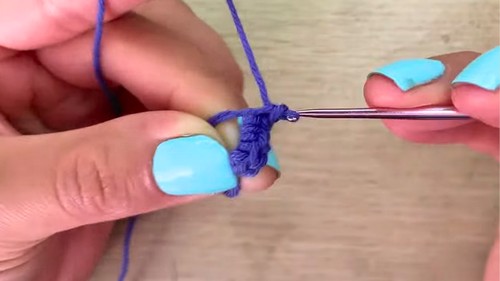 Quick Crochet Owl Keychain Pattern 1