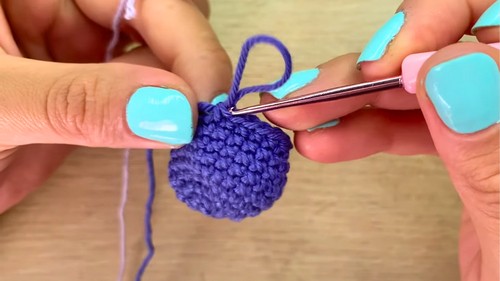 Quick Crochet Owl Keychain Pattern 3