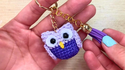 Quick Crochet Owl Keychain Pattern 8