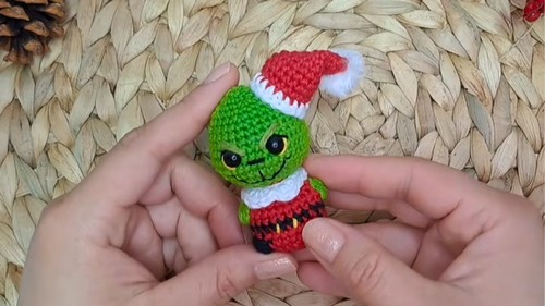 Crochet Baby Grinch Pattern 8