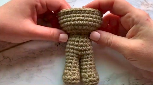 Crochet Baby Groot Pattern 4