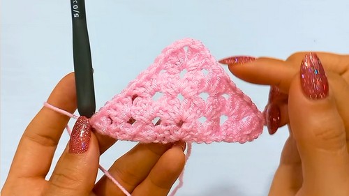 Crochet Bandana Hair Scarf Pattern 4