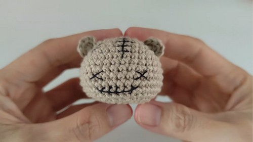 Crochet Bear Head Keychain Pattern 7