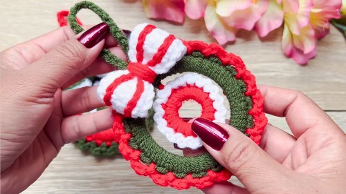 Crochet Beautiful Wreath Pattern 7
