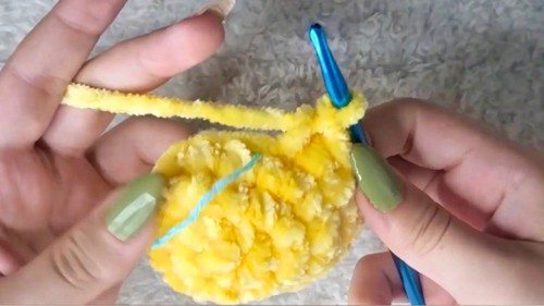 Crochet Bee Amigurumi Pattern 2