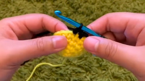 Crochet Bee Amigurumi Pattern 4