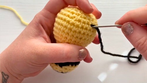 Crochet Bee Amigurumi Pattern 5