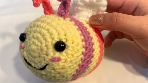 Crochet Bee Amigurumi Pattern 8