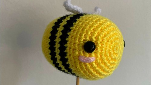 Crochet Bee Amigurumi Pattern 8