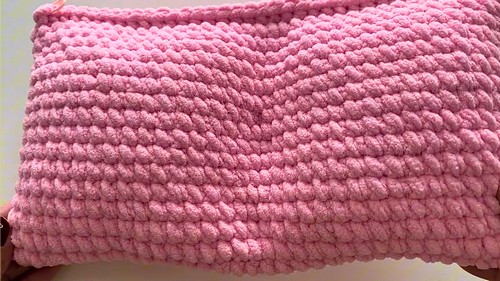 Crochet Bow Cushion Pattern 5