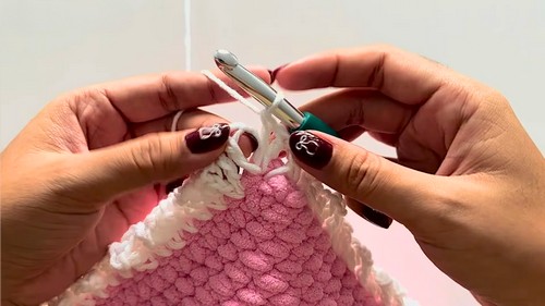 Crochet Bow Cushion Pattern 6