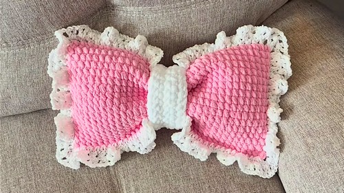 Crochet Bow Cushion Pattern 8
