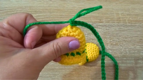 Crochet Bow With Bells Pattern 6