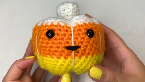 Crochet Candy Corn Pumpkin Pattern 8