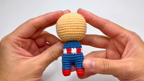 Crochet Capitan America Pattern 4