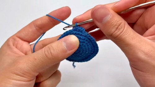 Crochet Capitan America Pattern 5