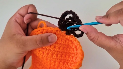 Crochet Carrot Coaster Pattern 6