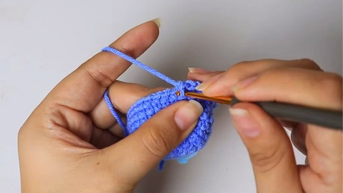 Crochet Cars Amigurumi Pattern 3