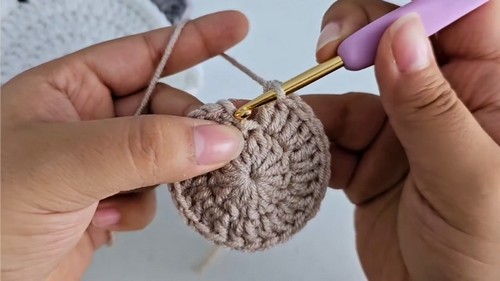 Crochet Cat Coasters Pattern 4