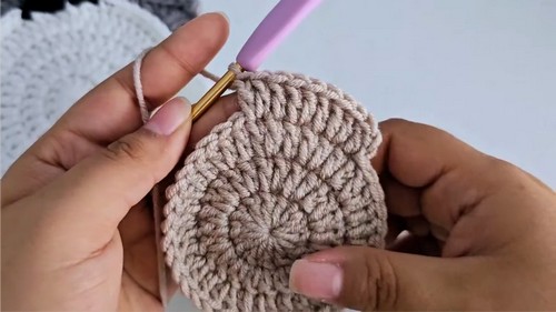 Crochet Cat Coasters Pattern 5