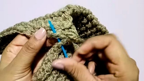 Crochet Cat Ears Hat Pattern 5