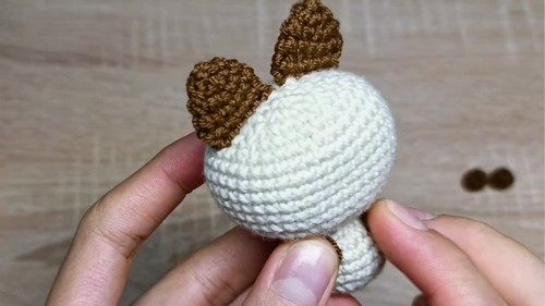 Crochet Cat keychain Pattern 6
