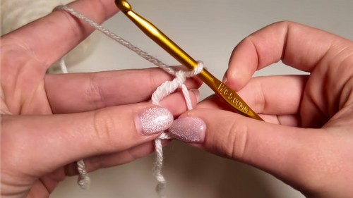 Crochet Chain Flowers Pattern 1