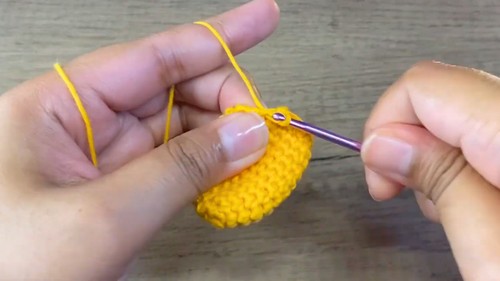 Crochet Chapstick Holder Pattern 4