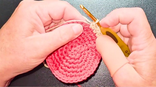 Crochet Cherry Pie Coaster Pattern 4