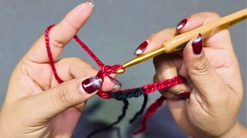 Crochet Christmas Hat Pattern 2