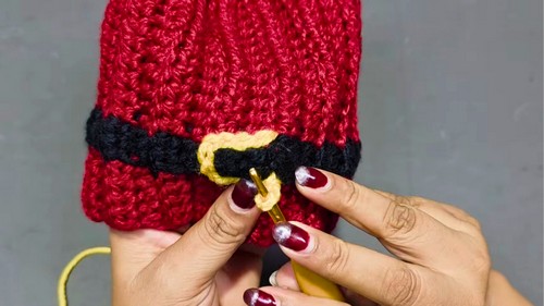Crochet Christmas Hat Pattern 6