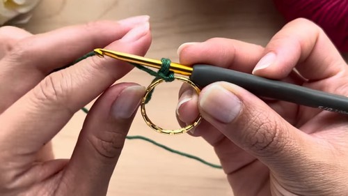 Crochet Christmas Ornament Pattern 1