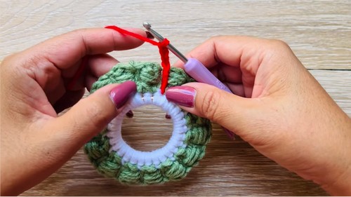 Crochet Christmas Ornament Pattern 4