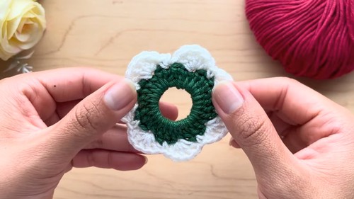 Crochet Christmas Ornament Pattern 5