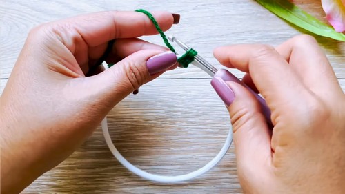 Crochet Christmas Ornaments Pattern 1