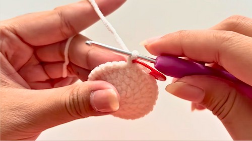 Crochet Christmas Ornaments Pattern 2