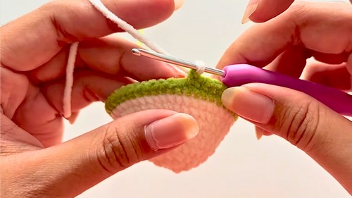 Crochet Christmas Ornaments Pattern 3