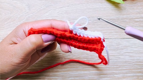 Crochet Christmas Ornaments Pattern 6