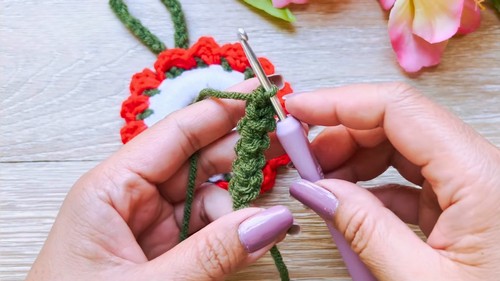 Crochet Christmas Ornaments Pattern 6