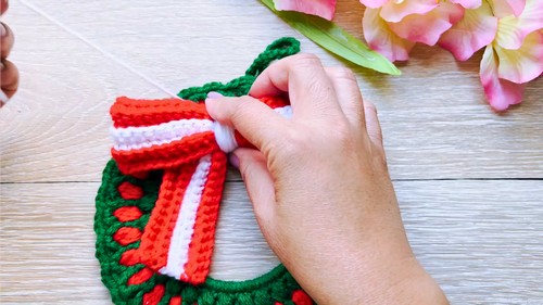 Crochet Christmas Ornaments Pattern 7